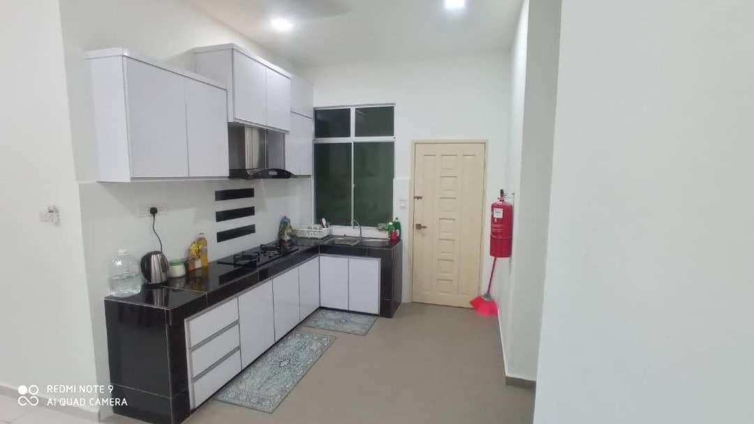 Maryam Homestay Jertih ภายนอก รูปภาพ
