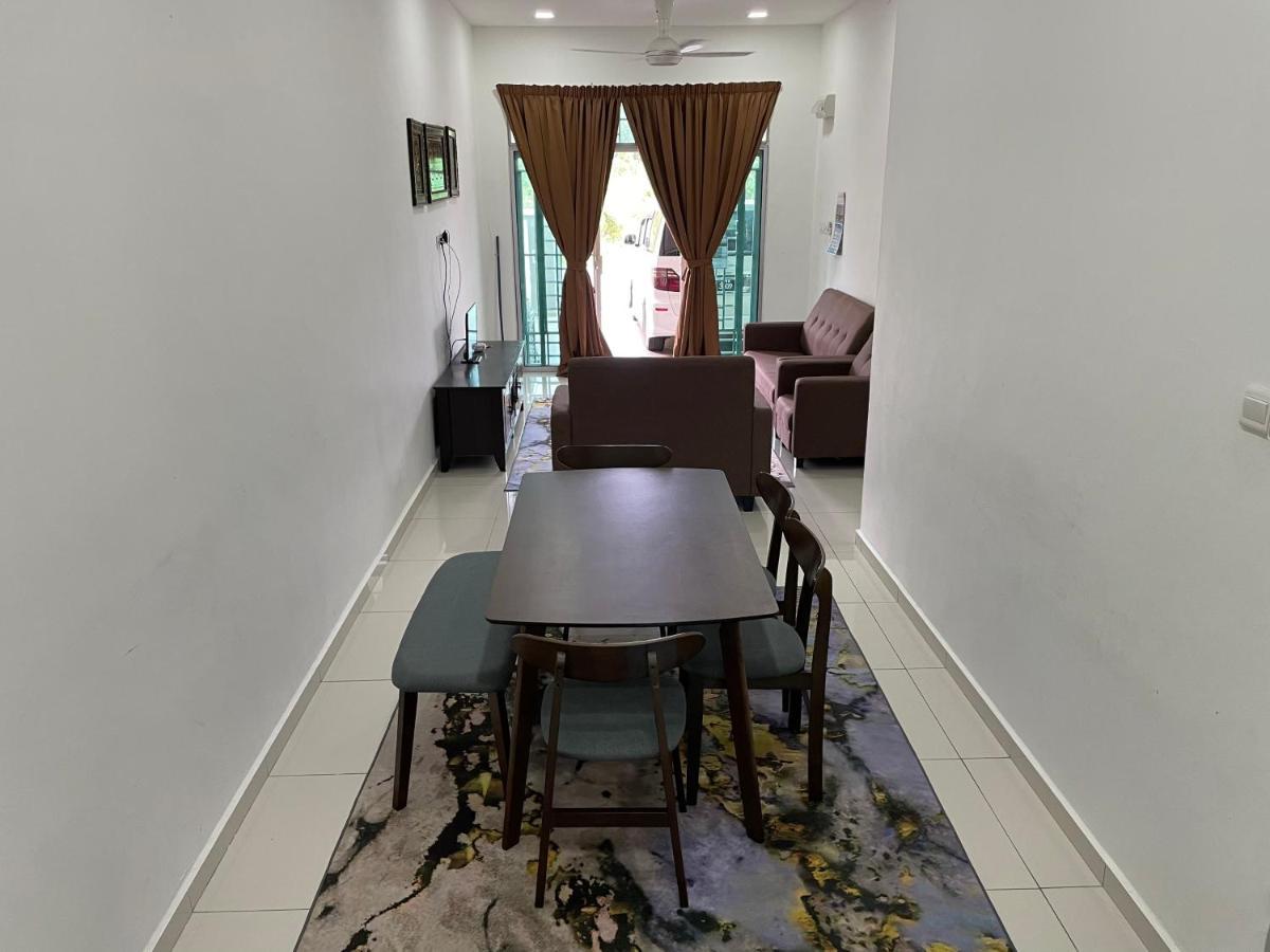 Maryam Homestay Jertih ภายนอก รูปภาพ